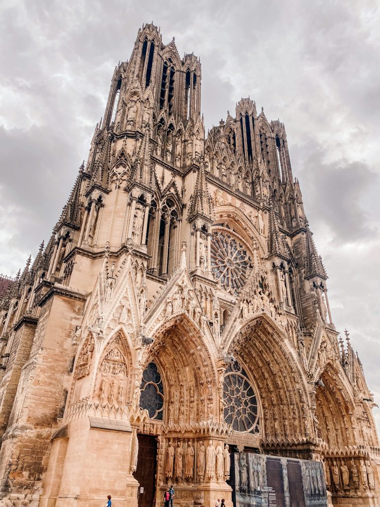 Cattedrale in Reims, Francia